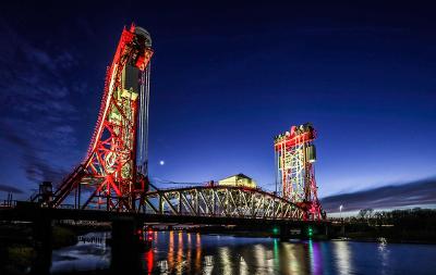 Newport Bridge lit up as part of Memorial Lighting programme